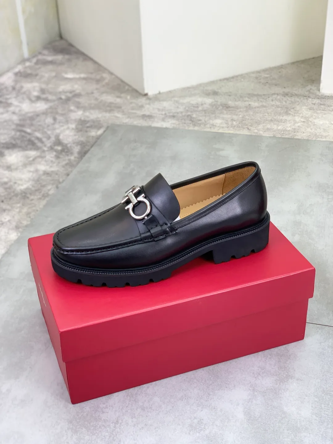 Men's men's shoes 💰P542 new high quality [Ferragamo/Ferragamo] latest model original imported calfskin, imported cowhide lining + original luxury metal buckle + original combination outsole Comparison without pressure Code number: 38-44 (45 customized)